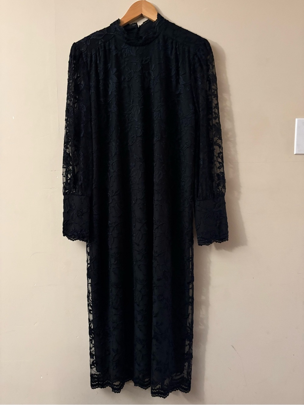 Vintage Mockneck Black Floral Lace Dress - Picture 2 of 9